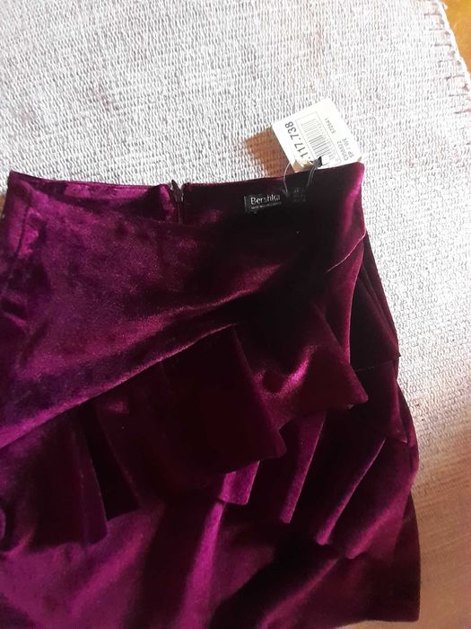 Fustă Bershka marime XS