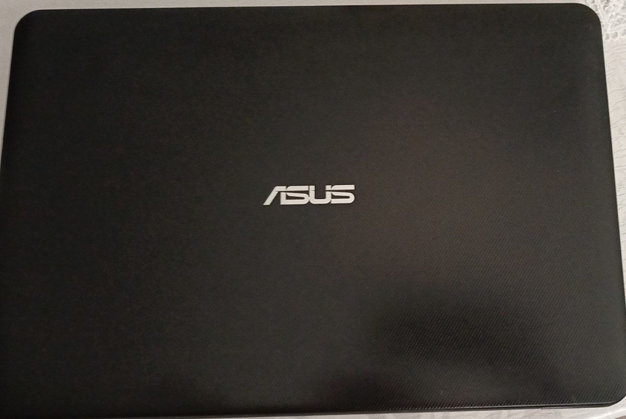 Ноутбук laptop ASUS Core i3 -5005U