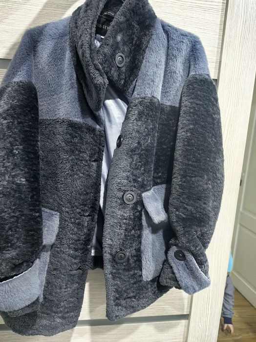 Продам верхнюю одежду р-р 46