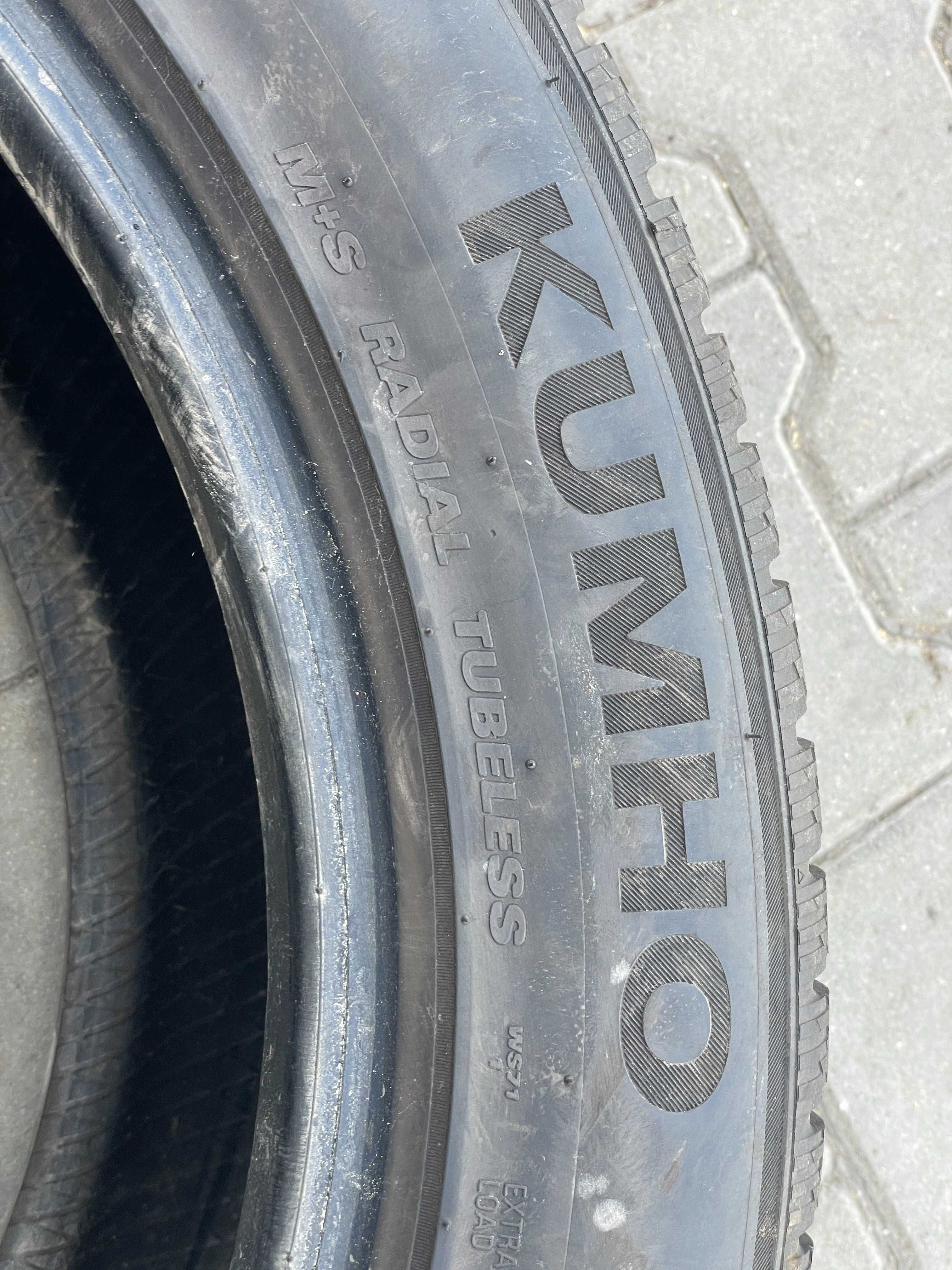 2x 265 50 20 Kumho Wintercraft
