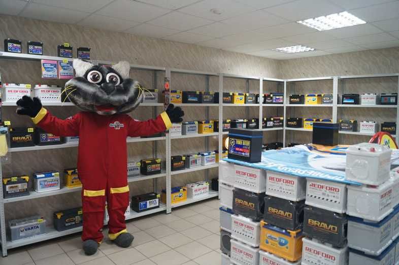 Мобилен акумулаторен техник