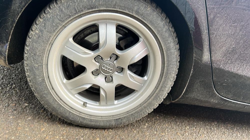 Vând jante Audi R17 5x112