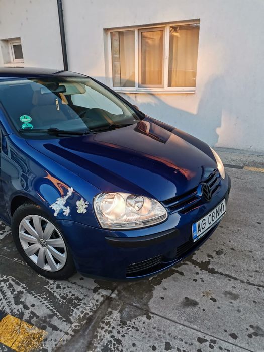 Vând Volkswagen golf 5