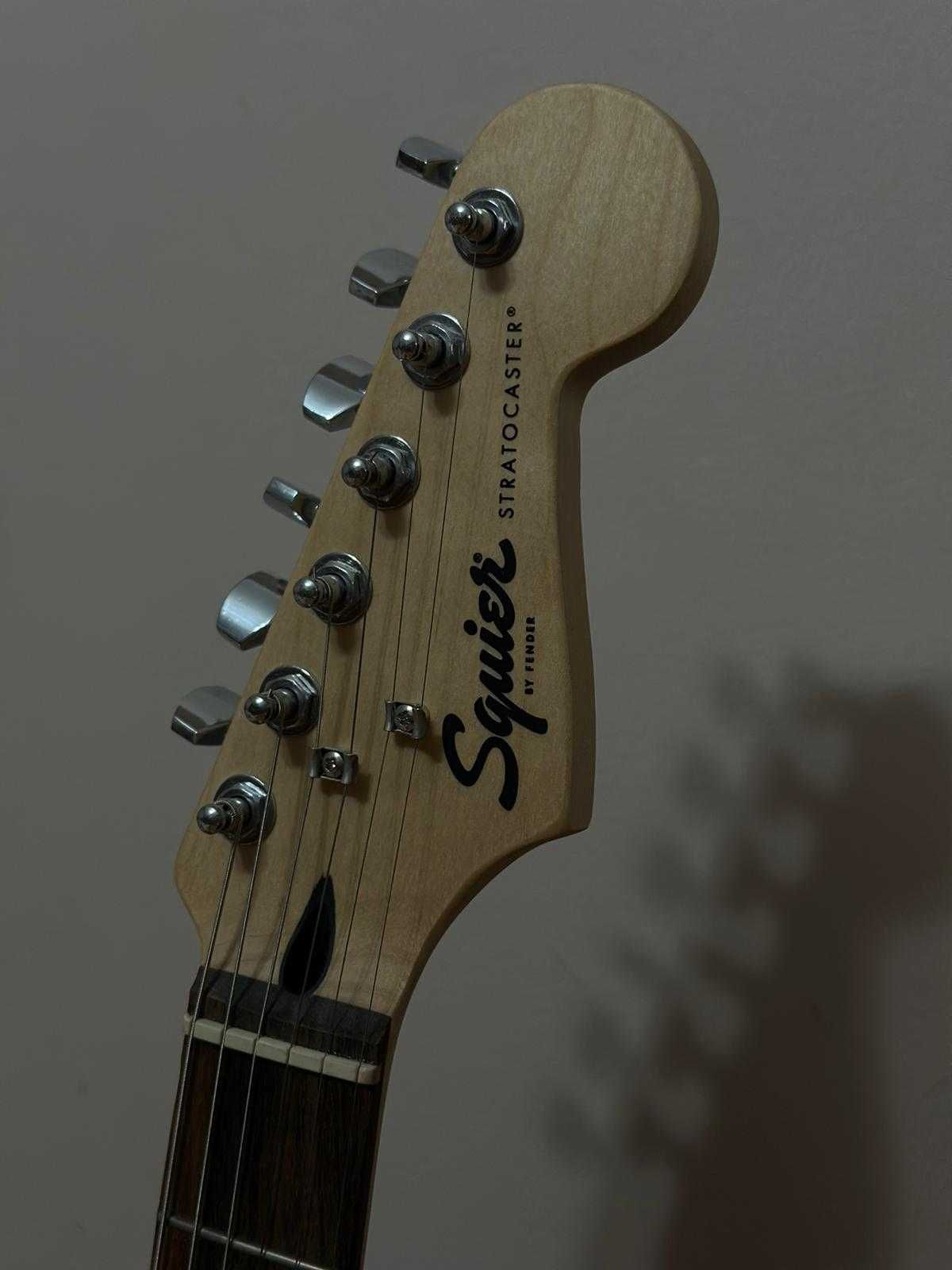 Chitară electrică squier stratocaster