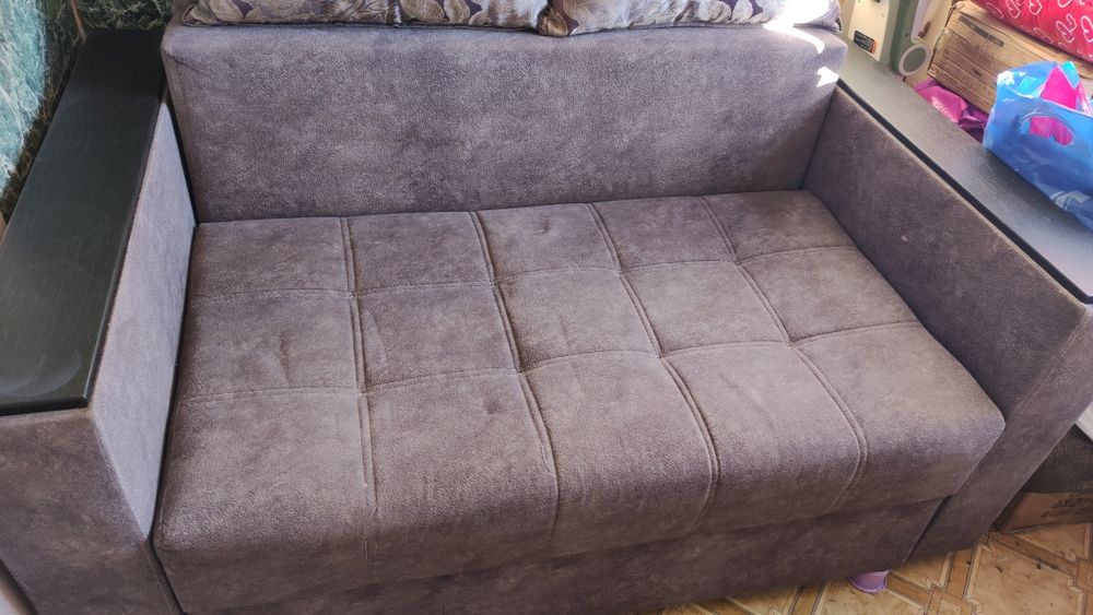 Продаётся диван, раскладывается