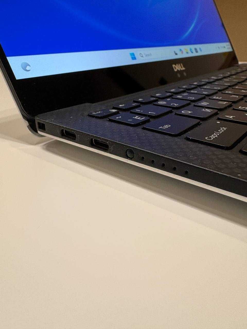 Dell XPS 13 9370 / i7-8550U / 8 GB RAM / 256 GB SSD / (2018)