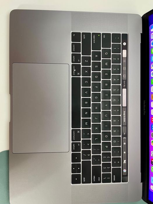 MacBook Pro 15-inch model 2016,