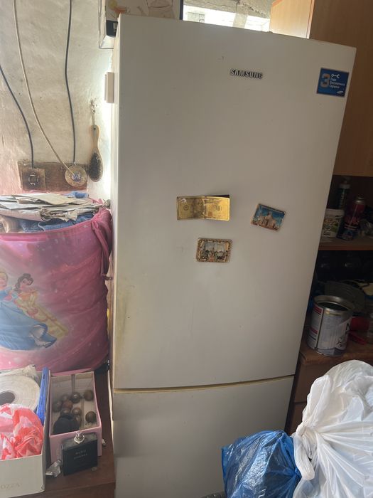 Холодилник сатылады