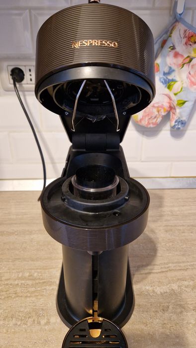 Nespresso Vertuo Next, maro-argintiu
