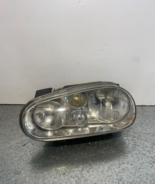 Far stanga Volkswagen VW Golf a 4-a generatie