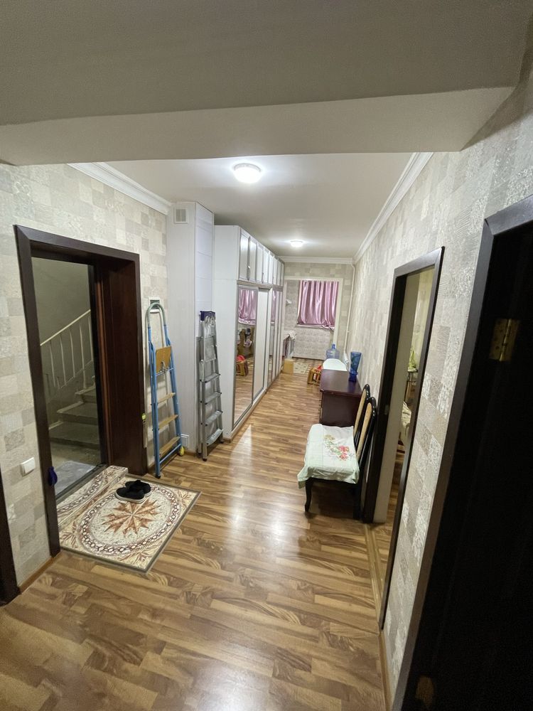 Продаётся 3-комнатная квартира, Юнусабад 8 квартал