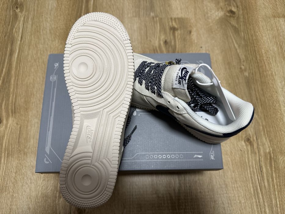 Кроссовки  Nike