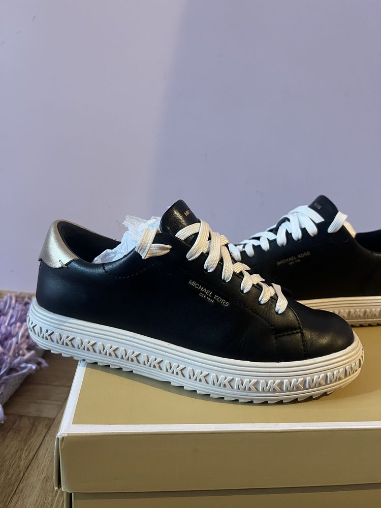 Сникърси Michael Kors
