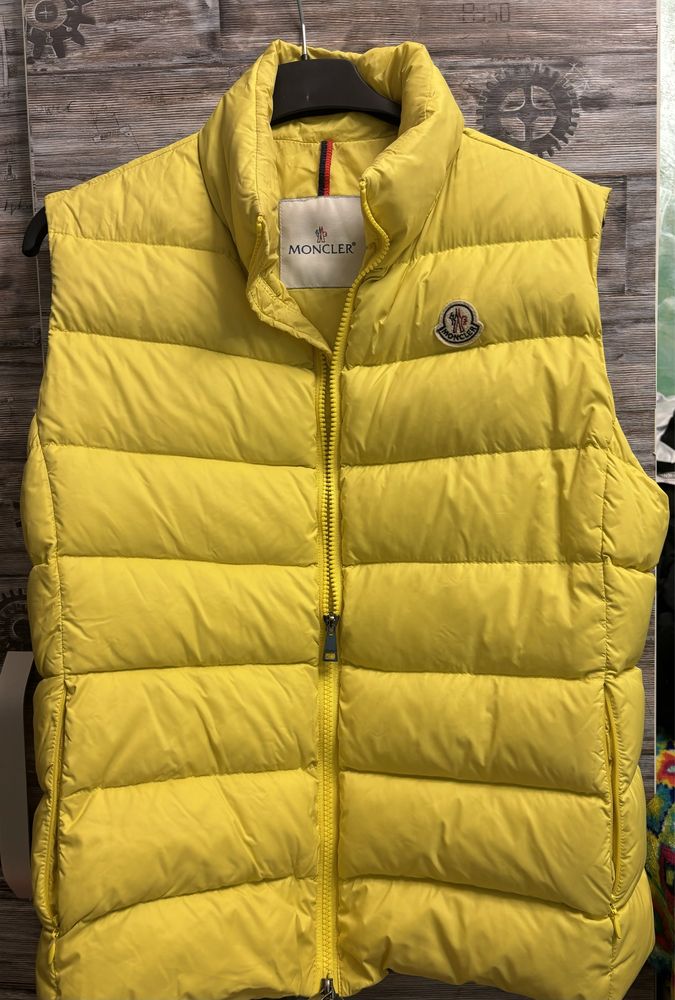 Moncler грейка