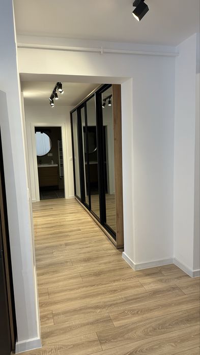 Inchiriez 3 camere Maurer + Parcare subterana B24 incalzire pardoseala