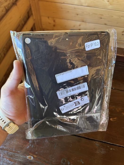 Folii ; huse IPAD 9 ( NOI )