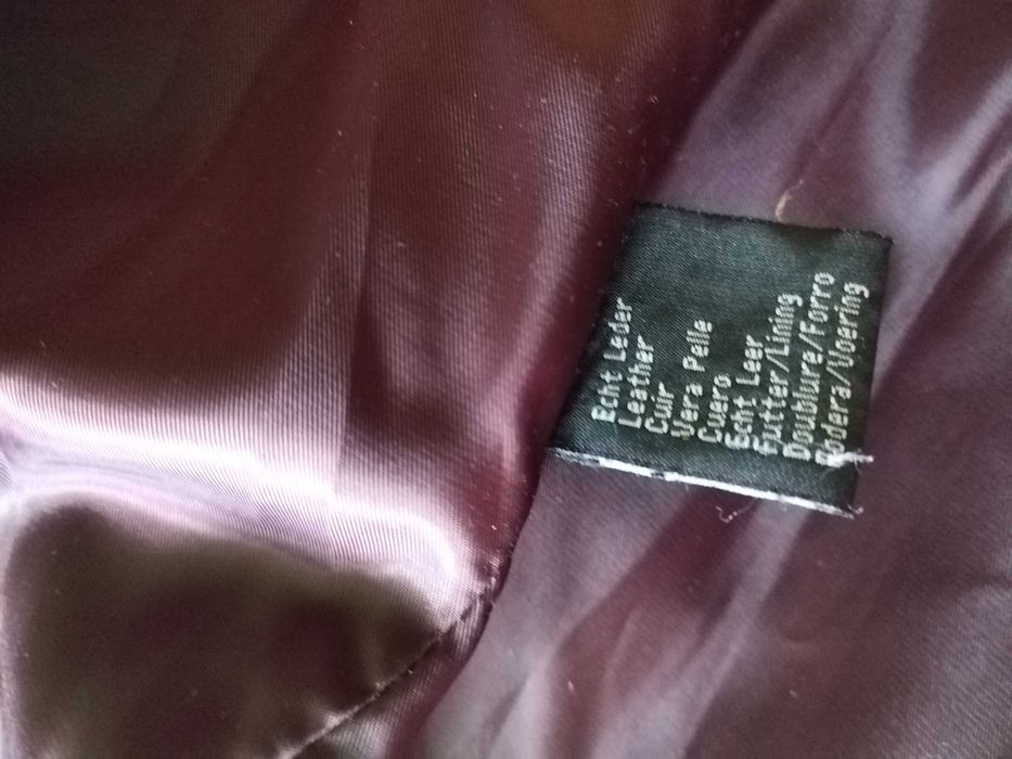 Haina dama, piele naturala. Vișiniu cu model. Marimea 50, lungime 3/4.