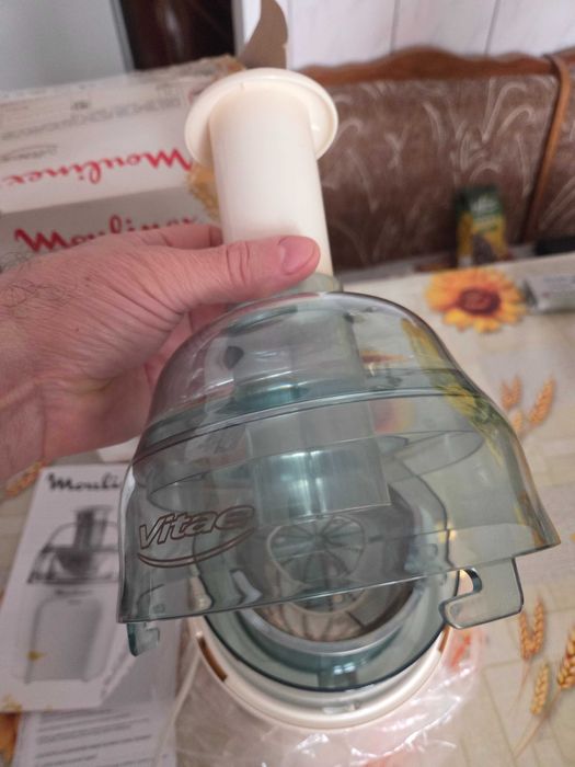 Storcator de fructe Moulinex