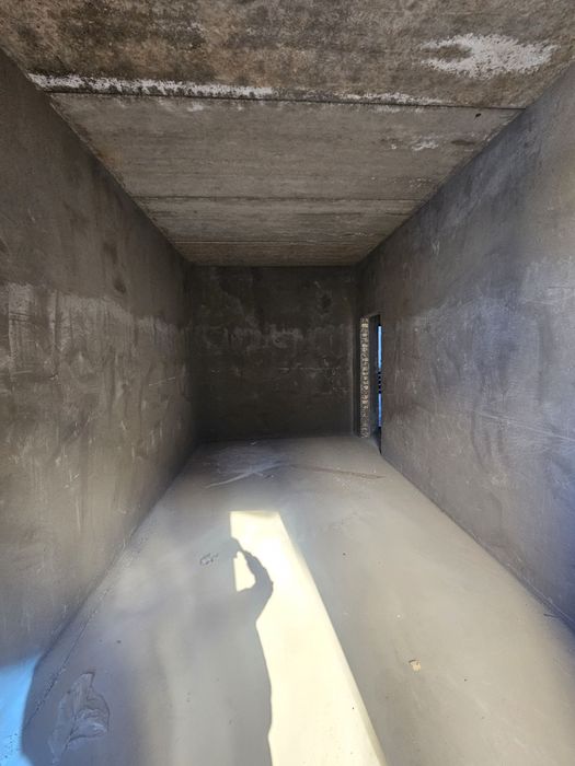 Гиштли 1 хонали квартира  тезда сотилади.