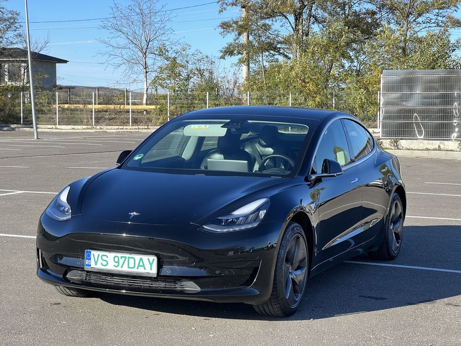 Tesla Model 3 Standard Range Plus