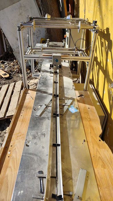 Хоризонтална пакетираща машина