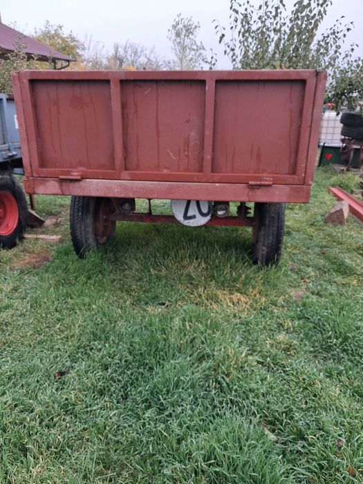 Remorca basculabila tractor