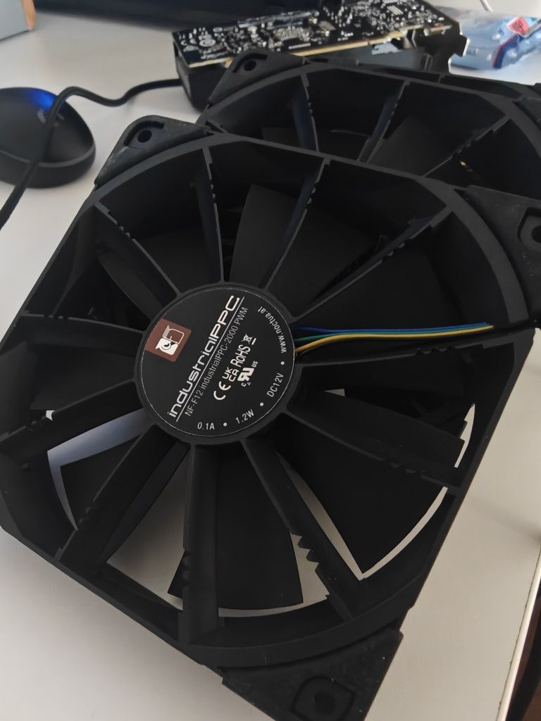 6 бр. ROG Noctua Industrial PPC 120mm Вентилатори