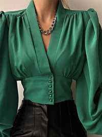 блузка нежно зеленого оттенка