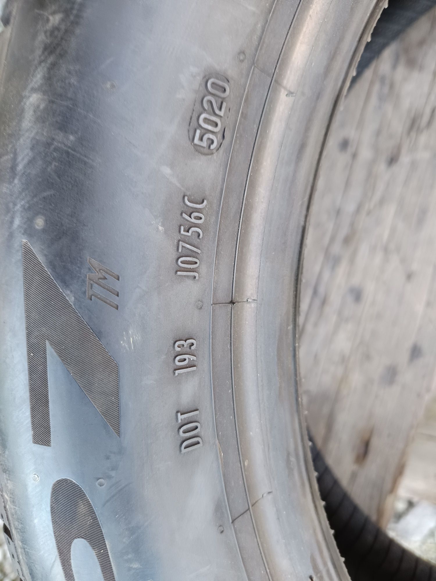 215 55 R 17 PIRELLI Дот 5020