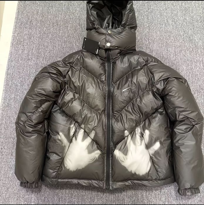 Продам Пуховик найк