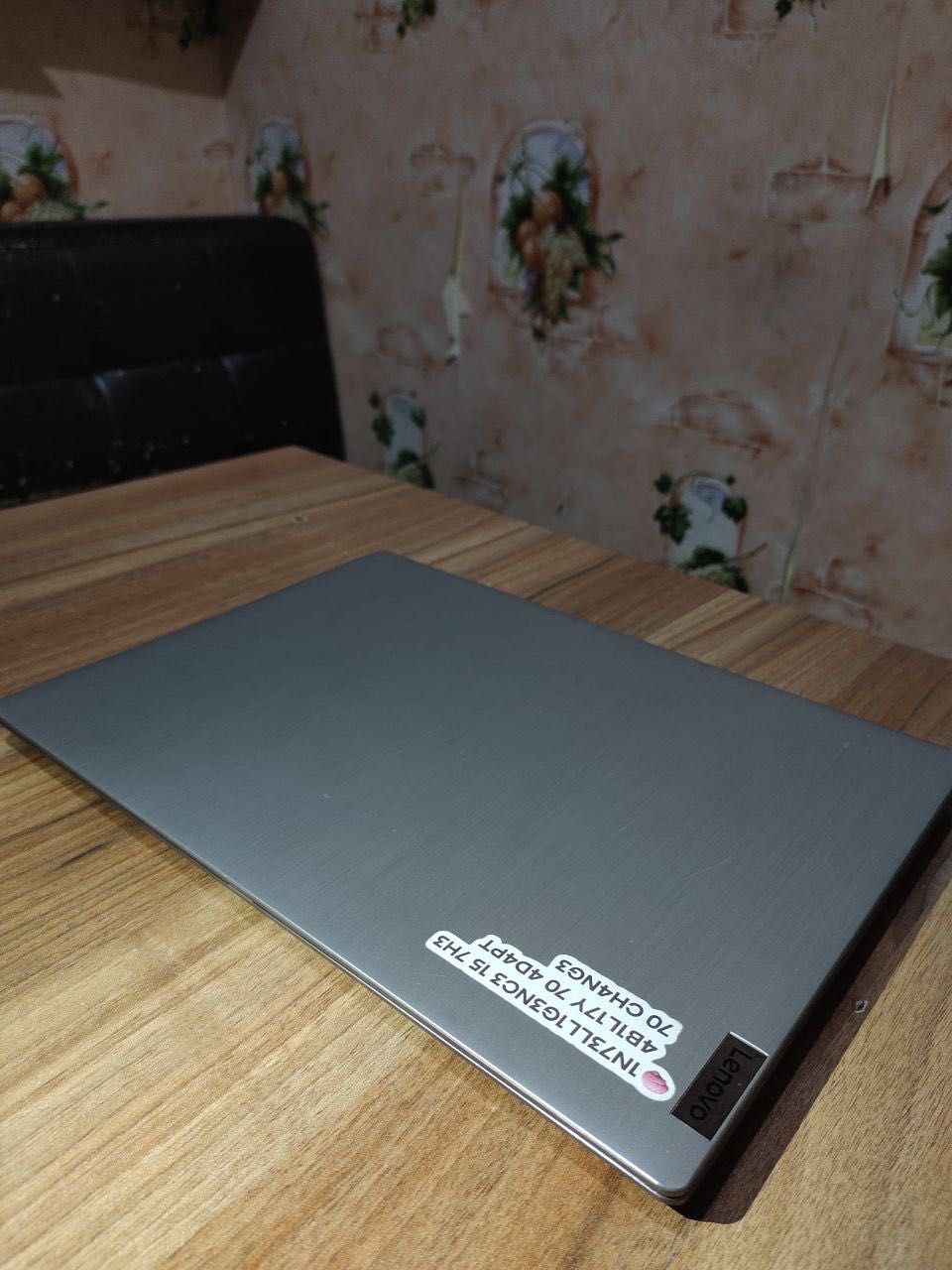 Lenovo ideapad 2022