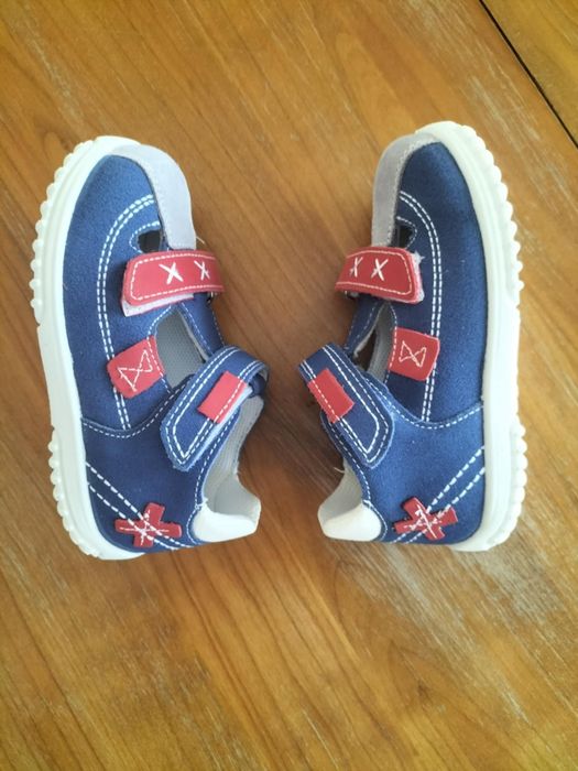 Sandale piele Melania marimea 24 int. 16 cm