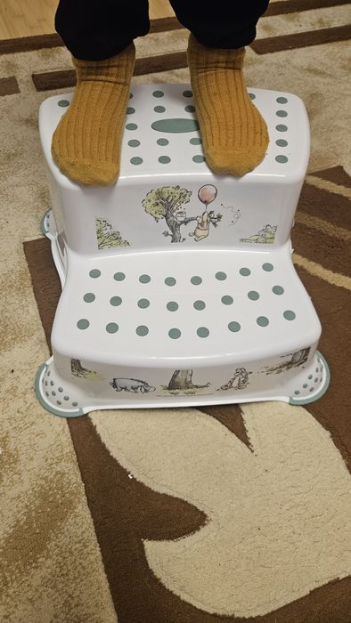 Scara/Inaltator/Taburet pentru copii - Winnie the Pooh