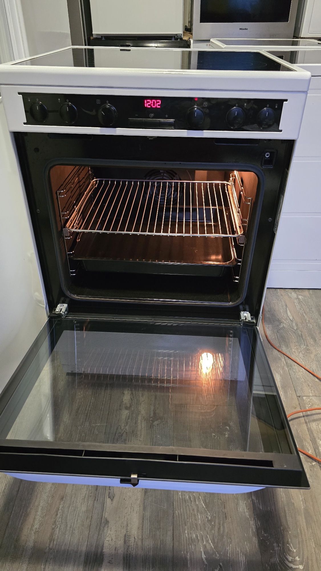 Печка Voss Electrolux black edition