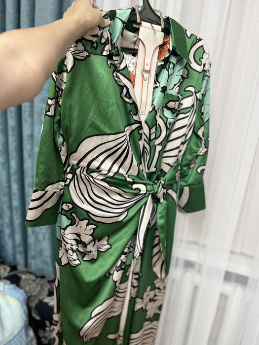 Платья подойдут на 46, 48 размеры