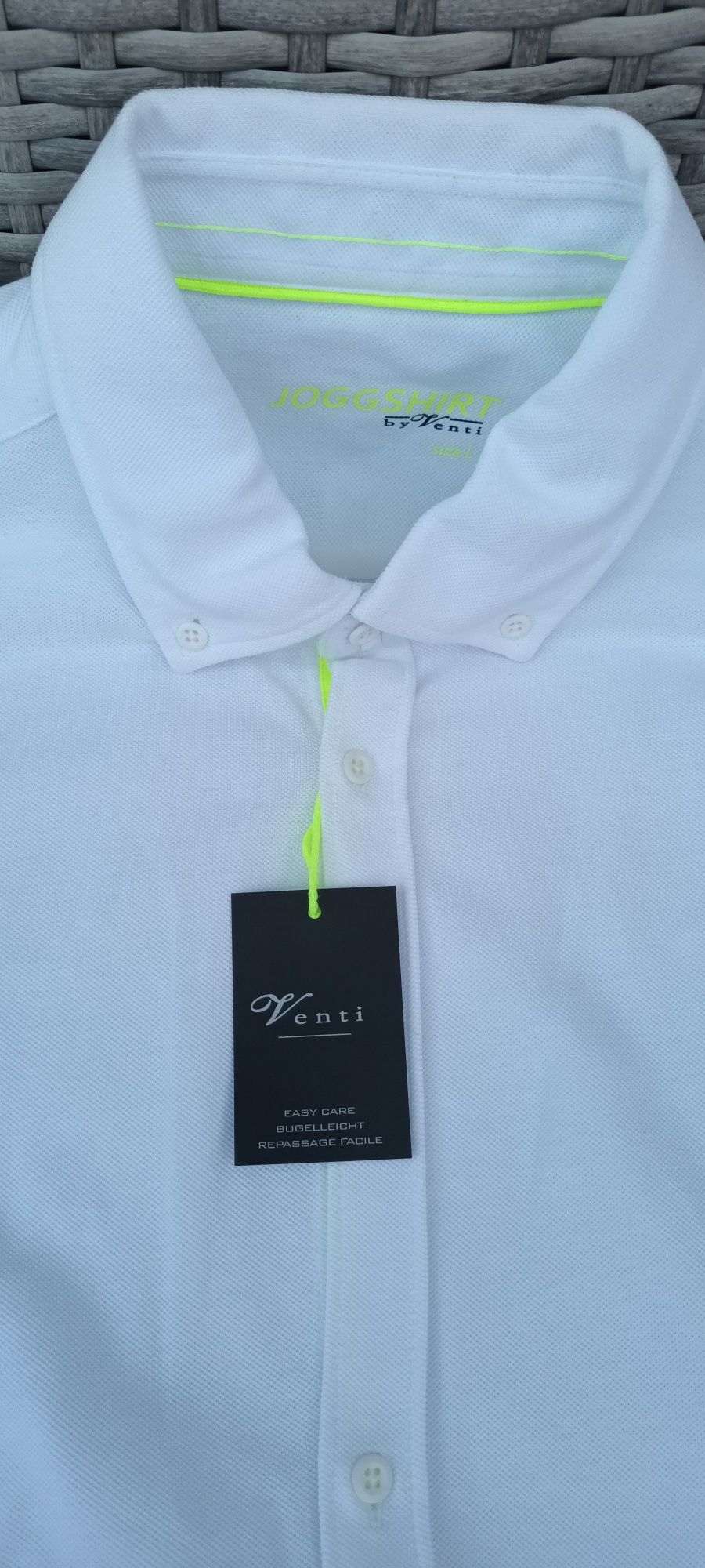 Joggshirt/tricou polo cu maneca lunga nou  cu eticheta