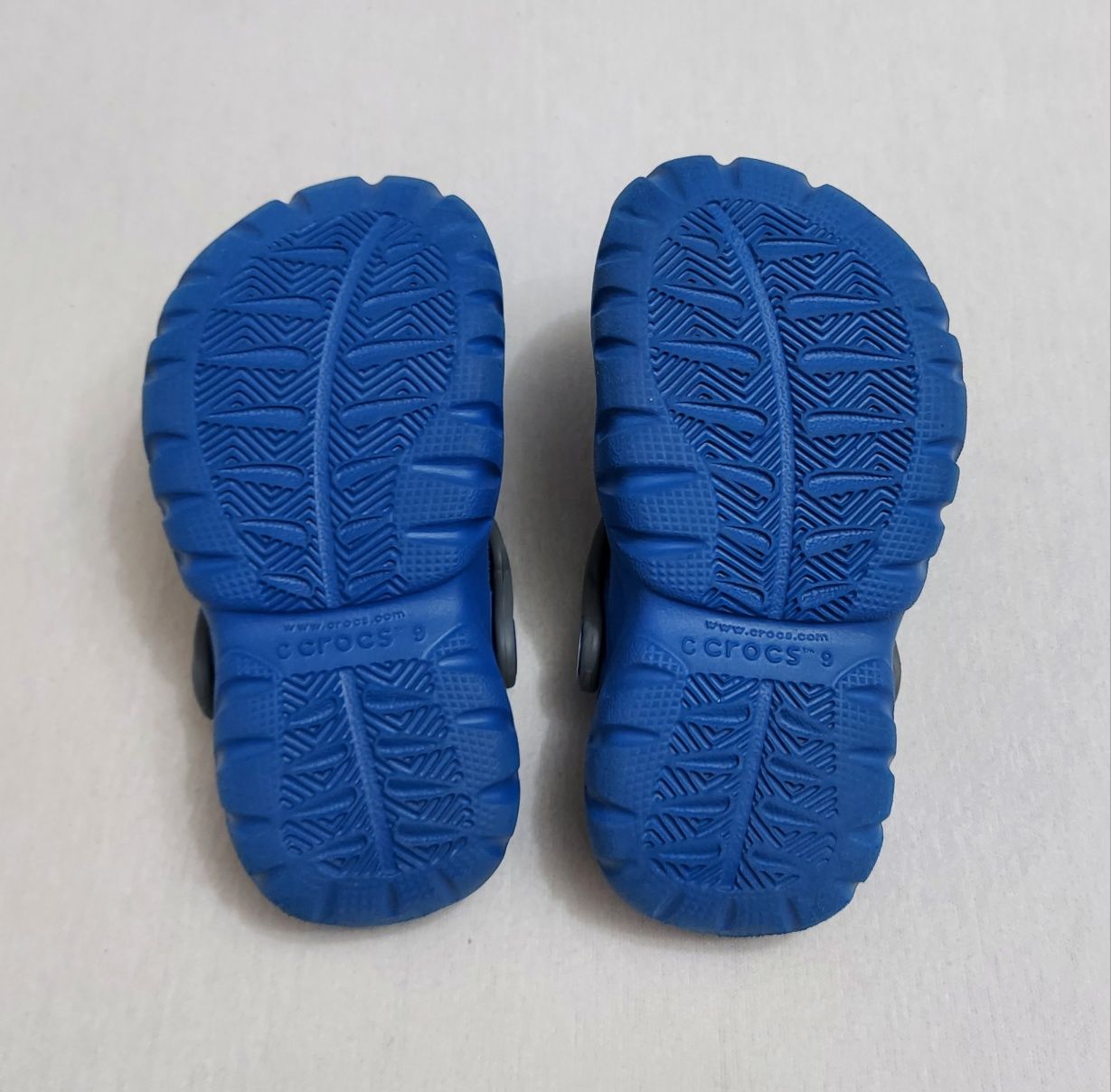 Saboți CROCS Iconic Comfort, sandale flip-flop C9 sau 25 EU, unisex
