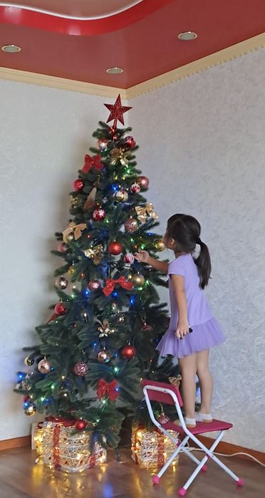 Продам Ёлку б/у в отличном состоянии