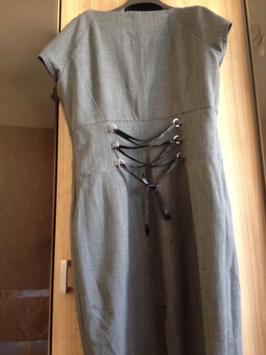 Официална рокля