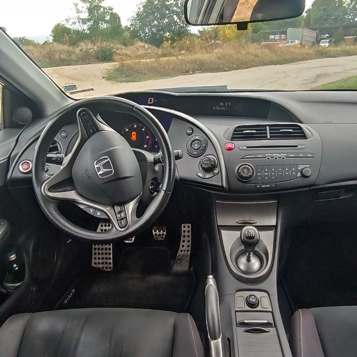 Хонда Сивик 8 2011г.