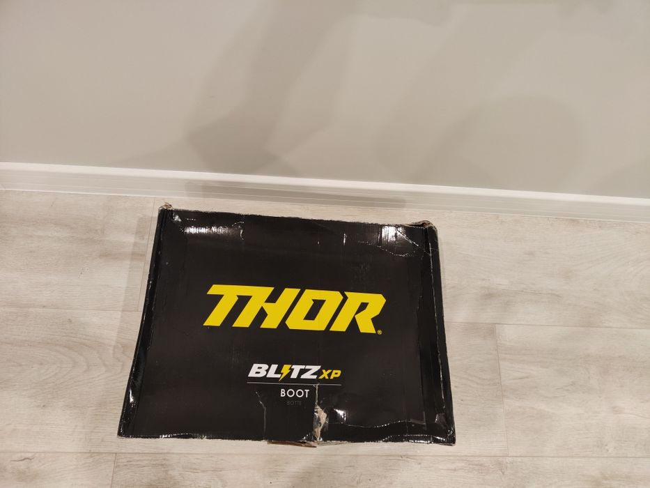Кросови ботуши THOR 42 номер
