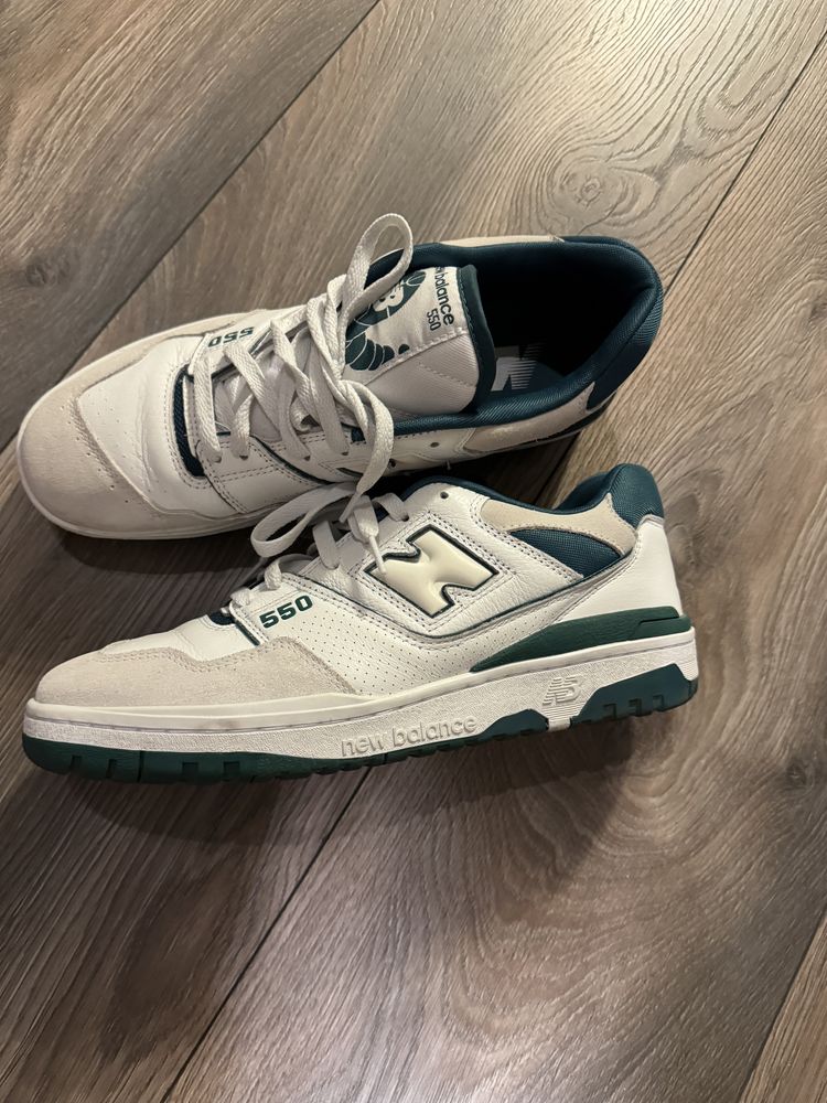 New Balance 550 green