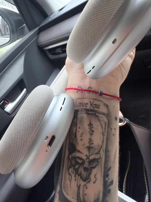 AirPods Max Gen 1 White с lightning с коробкой