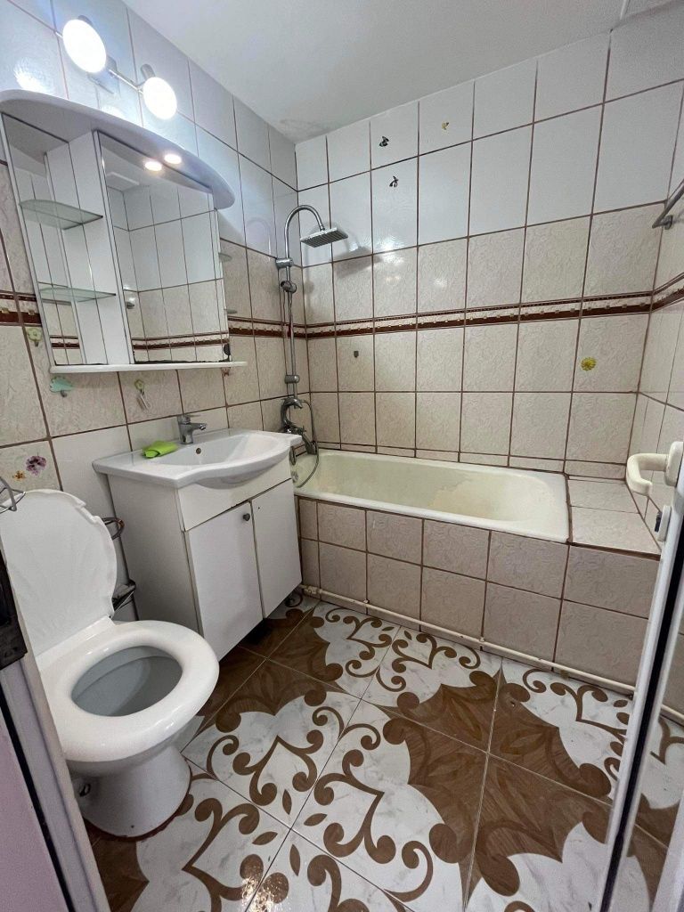 Vand apartament Moreni