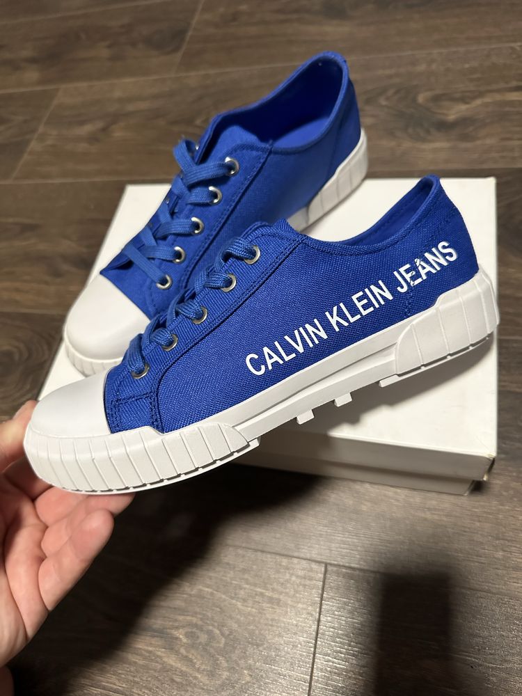 Tenesi / Adidași Dama Calvin Klein nr38 NOI