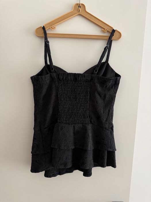 Черен топ  на Guess