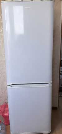 Продам холодильник 15000