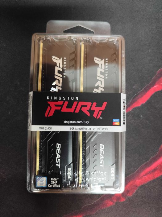Kit RAM Kingston FURY DDR4 16GB (2x8GB) – SIGILAT