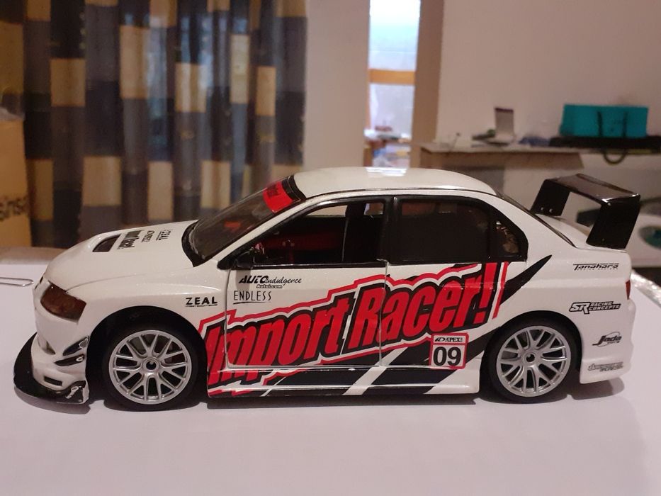 Macheta Mitsubishi Lancer Evo 8 - 1/24 Jada