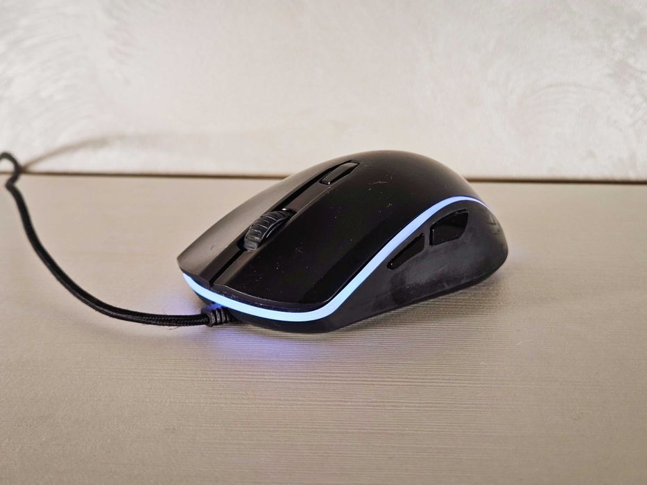 Mouse gaming HyperX Pulsfire Surge RGB, Negru, 16000 dpi
